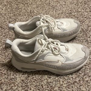 Nike Off-White and Light Gray Low-Top Sneakers